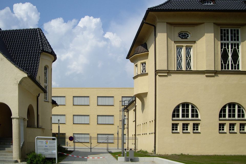 Erwin-Strittmatter-Gymnasium, Bild 1