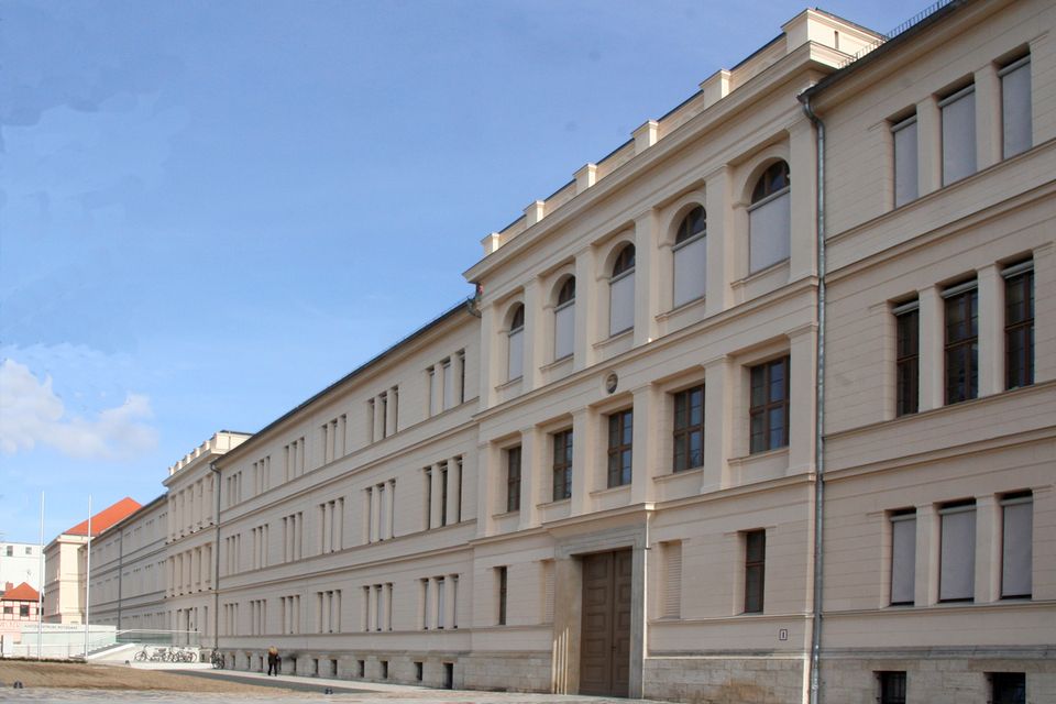 Justizzentrum Potsdam, Bild 1
