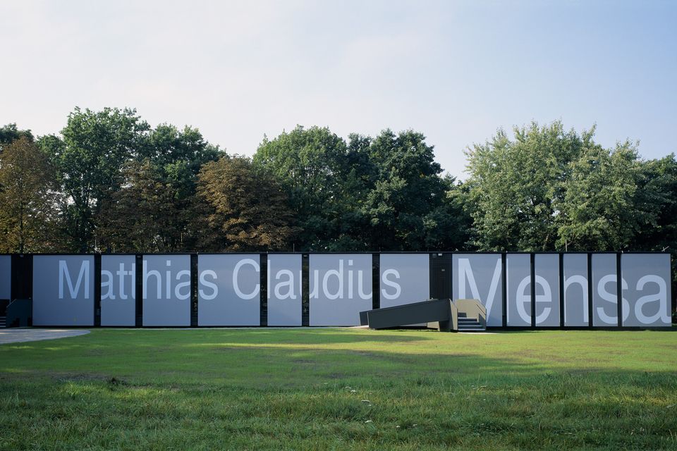 Mensa Mathias-Claudius-Grundschule, Bild 1